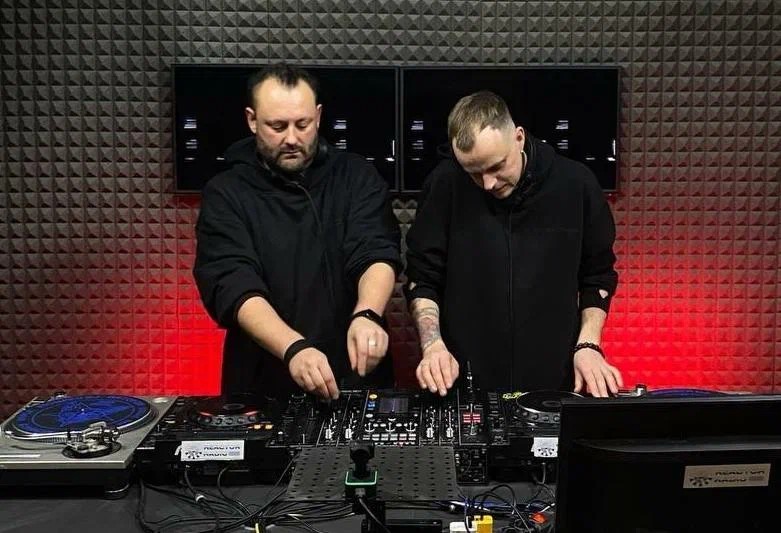 Zugzwang b2b Buzza