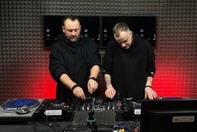 Zugzwang b2b Buzza